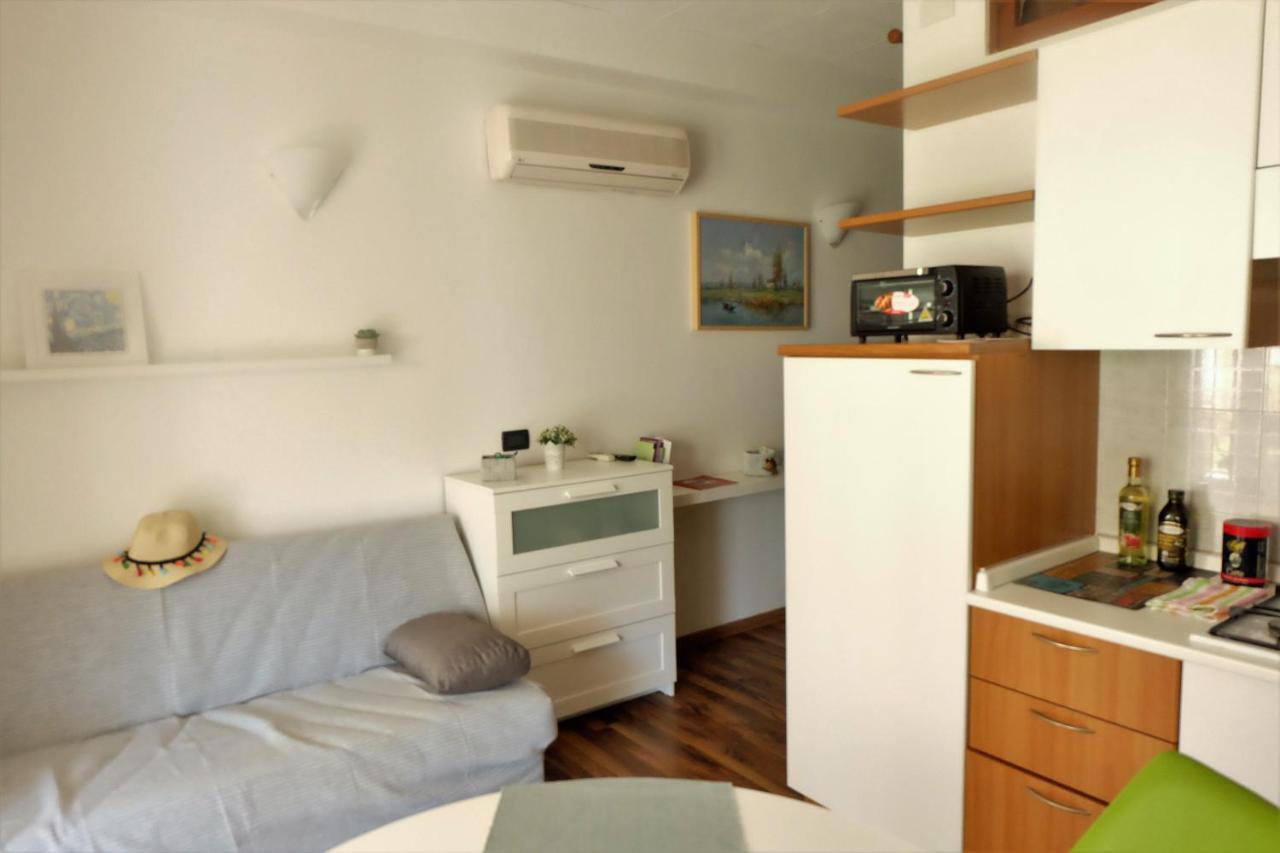 Studio Flat Close To Terme Sirmione Luaran gambar