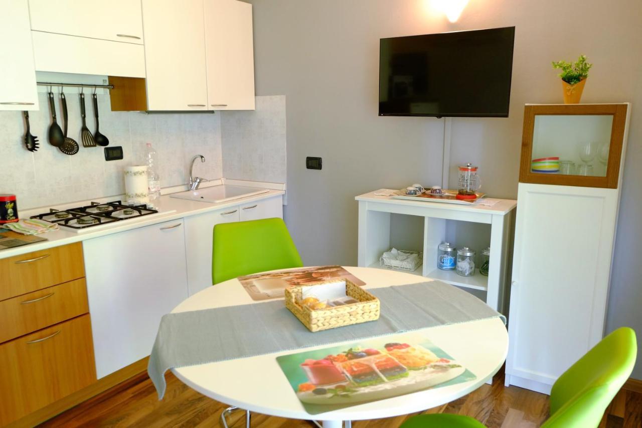 Studio Flat Close To Terme Sirmione Luaran gambar